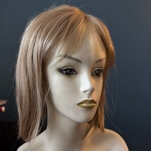Elegant Women's Wig